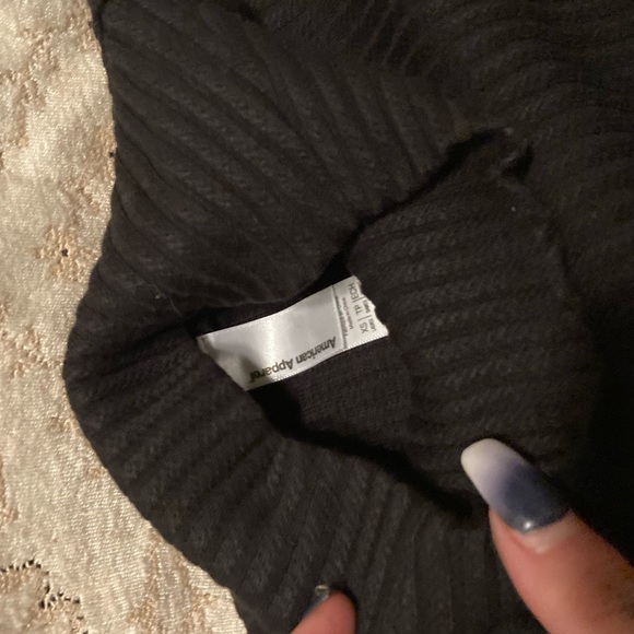 Turtle neck crop - Picture 3 of 3